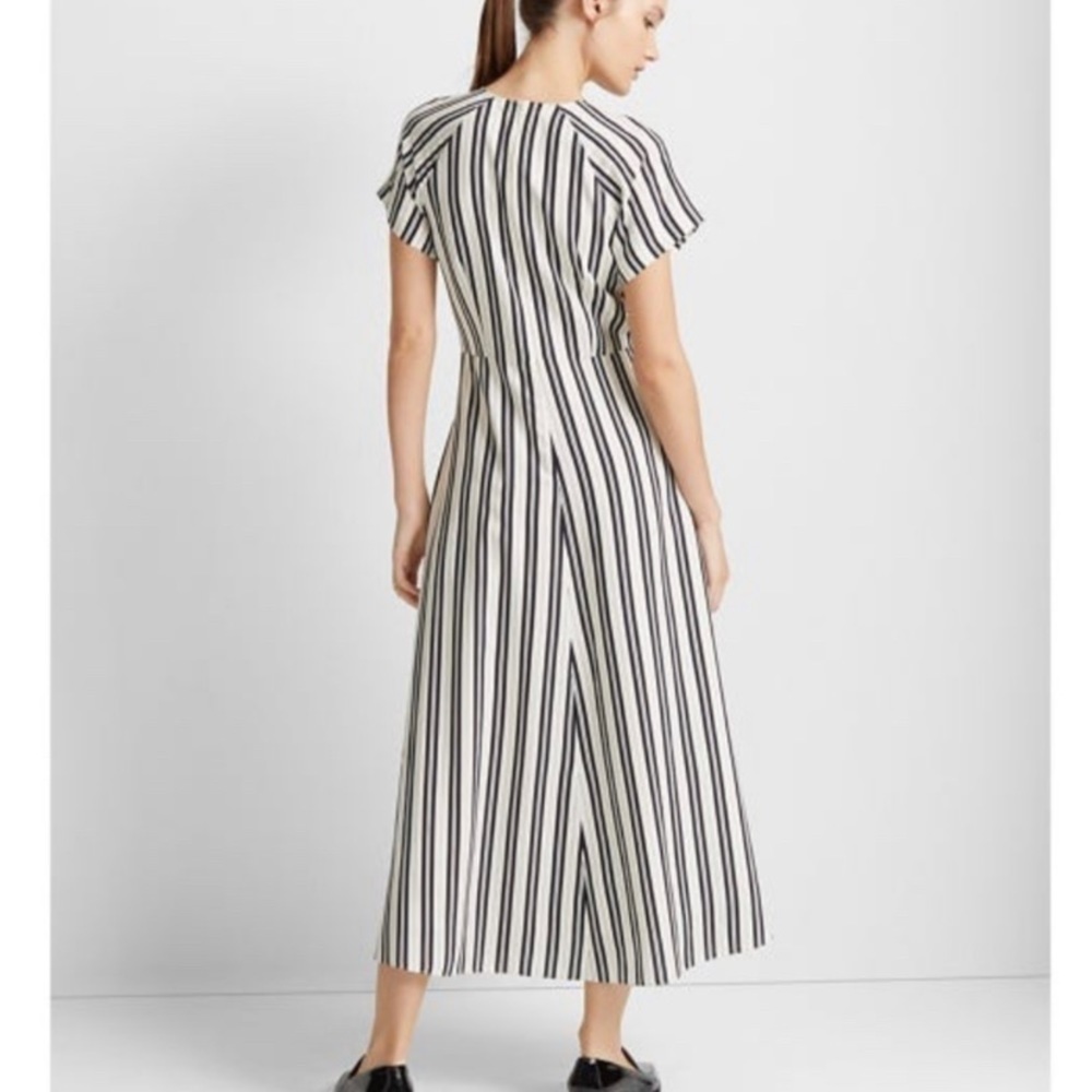 𝅺BNWT Club Monaco Striped Midi dress - Picture 4 of 10